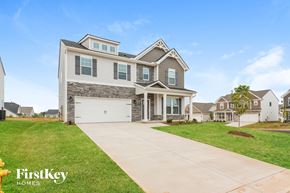 Greenville house for rent - A large house with a garage is for sale.