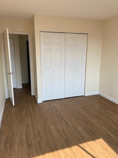 Floor plan for 2 beds, 1 bath, 860 sqft