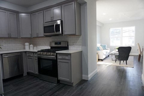 Floor plan for 1 bed, 1 bath, 700 sqft