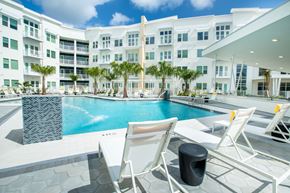 Cocoa apartment for rent - Swimming Pool Cirrus Apartments