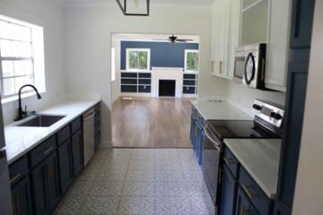 Hattiesburg house for rent - a view of the kitchen from the living room