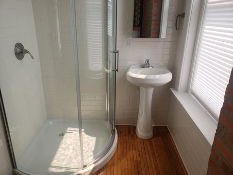 Floor plan for studio, 1 bath, 403 sqft