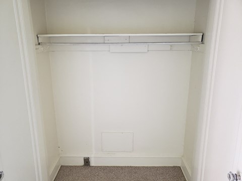 Floor plan for studio, 1 bath, 240 sqft
