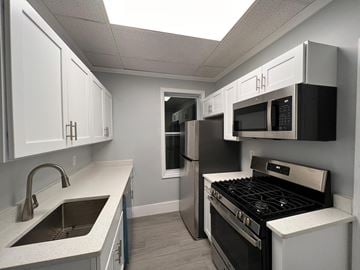 Philadelphia house for rent - 1914 Monument St Philadelphia, PA 19121