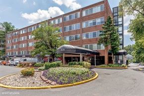 Falls Church apartment for rent - Broadfalls Main Entrance