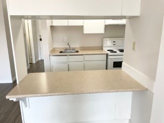 Floor plan for studio, 1 bath, 448 sqft
