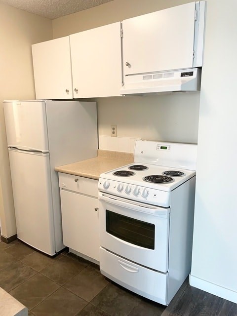 Floor plan for 1 bed, 1 bath, 710 sqft