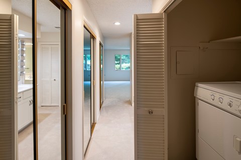 Floor plan for 2 beds, 2 baths, 1400 sqft