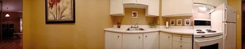 Floor plan for 2 beds, 1 bath, 923 sqft