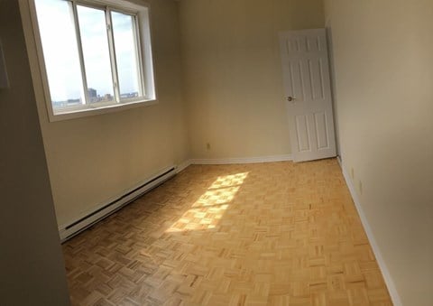 Floor plan for 2 beds, 1 bath, 880 sqft