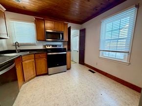 Louisville house for rent - 628 Harris Pl