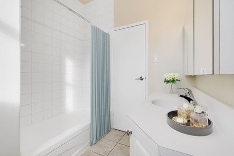 Floor plan for 1 bed, 1 bath, 800 sqft