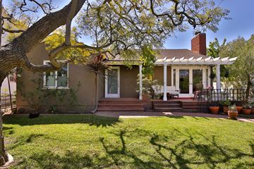 Los Angeles house for rent - 8001 Altavan Ave