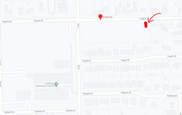 El Campo house for rent - A map shows a section of a neighborhood with Empire St. and Peach St.