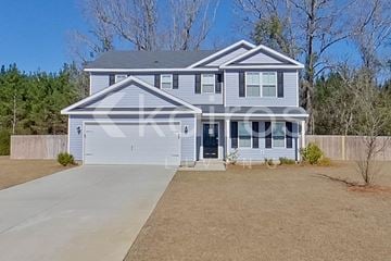 Springfield house for rent - 140 Western Red Cedar Dr