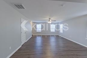 Springfield house for rent - 140 Western Red Cedar Dr