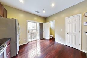 Charlotte house for rent - Walk to Plaza Midwood! Spacious, Modern 3BR/3.5BA Townhome Near Uptown Charlotte