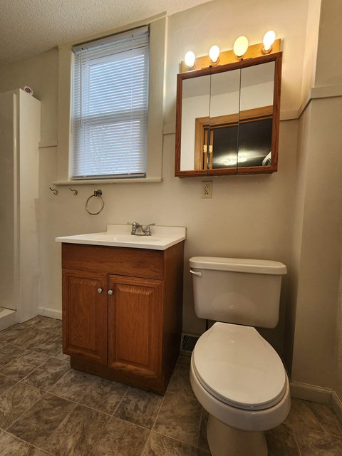 Floor plan for 1 bed, 1 bath, 575 sqft