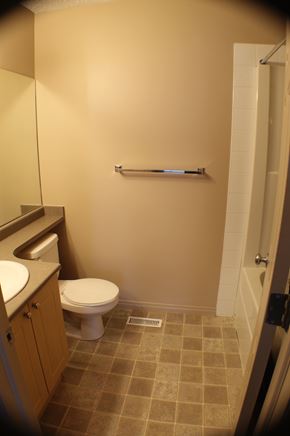 Fort Mcmurray house for rent - Grizzly Bay - Timberlea Townhome - 3 Bed 2.5 Bath