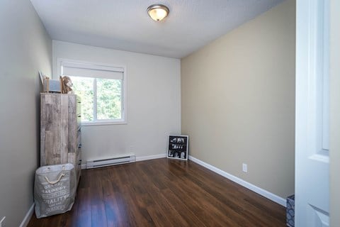 Floor plan for 1 bed, 1 bath, 670 sqft