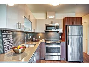 Seattle apartment for rent - Fully Equipped Kitchen at Ruth Court Apartments, Washington
