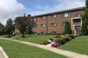 Vandalia apartment for rent - Apartment Building
