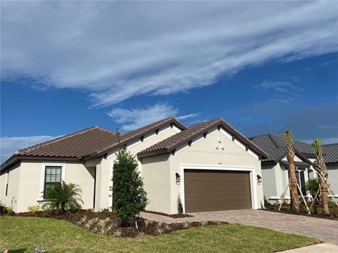 Floor plan for 3 beds, 3.5 baths, 2100 sqft