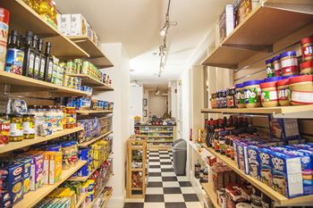 Kw little store