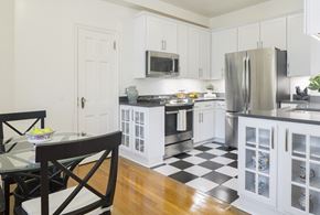 Washington apartment for rent - updated kitchen with stainless steel appliances