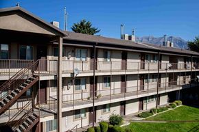 Orem apartment for rent - the building where the hotel is located