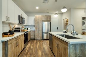 Phoenix apartment for rent - MAA Central Ave