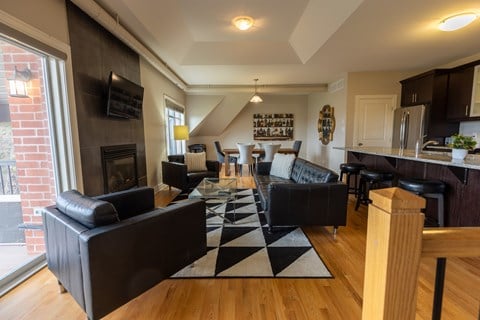 Floor plan for 2 beds, 2 baths, 1270 sqft