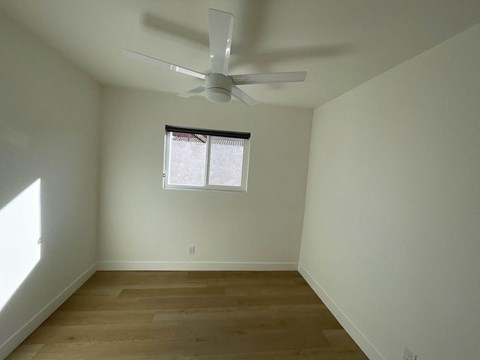 Floor plan for 2 beds, 2 baths, 725 sqft