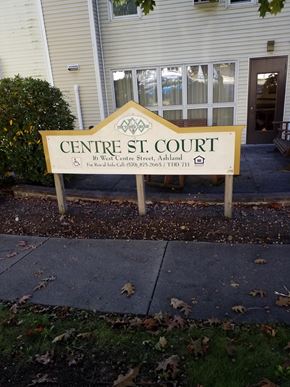 Ashland apartment for rent - the sign in front of the center court building