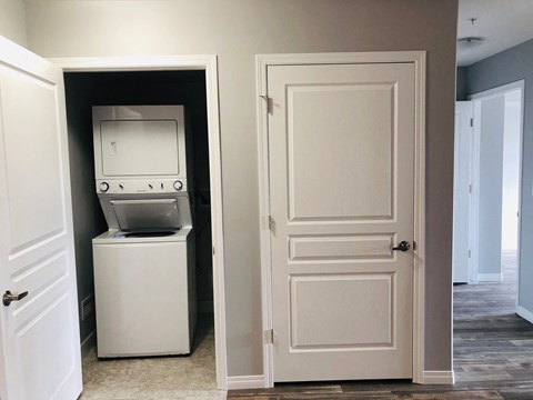 Floor plan for 2 beds, 1 bath, 803 sqft