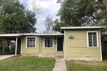San Antonio house for rent - 135 Englewood Drive