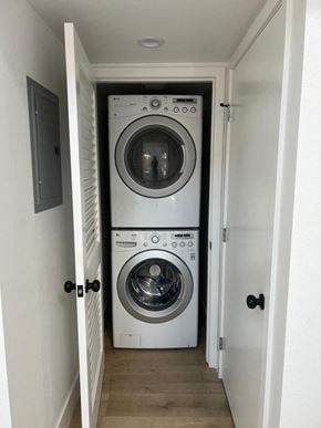 North Hollywood apartment for rent - a washing machine and dryer in a small closet