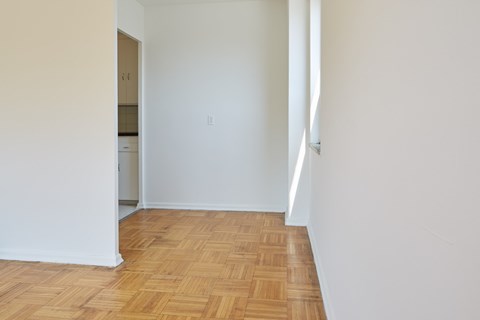 Floor plan for 1 bed, 1 bath, 708 sqft
