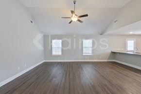 Springfield house for rent - 110 Western Red Cedar Dr