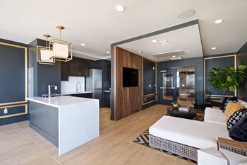 Horizon lounge