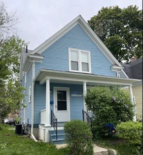 Ann Arbor apartment for rent - A blue house