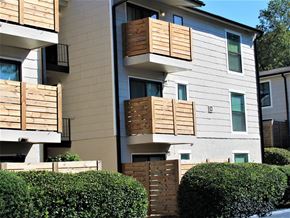 Decatur apartment for rent - Exterior View of The Building at Aspen Woods, Decatur, GA 30034
