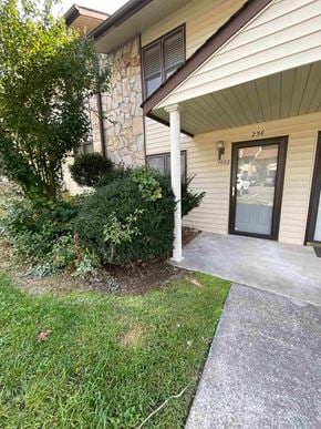 Winston Salem apartment for rent - 1002 Cedar Place Court Winston Salem, NC 27107