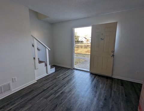 Floor plan for 1 bed, 1 bath, 650 sqft