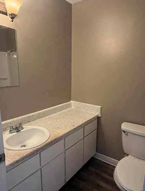 Floor plan for 2 beds, 1 bath, 600 sqft