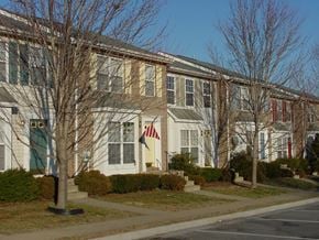 Winchester townhouse for rent - a row of town houses on a street