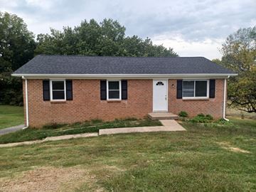 Clarksville house for rent - 1318 Courtney Drive