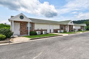 Berkeley Springs apartment for rent - Catawba Club apartments