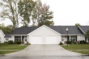 Three Rivers apartment for rent - Hampton Pointe Unit Garages