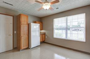 Utica apartment for rent - Kitchen